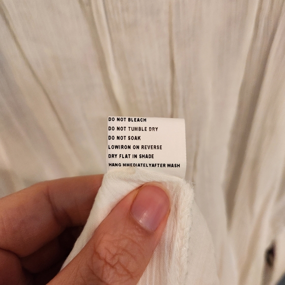 NWOT LF Boutique Off-Shoulder Floral Tie-Front Flowing Top - Picture 8 of 10